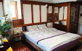 Kulla Dula Guesthouse