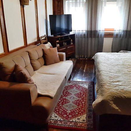 Kulla Dula Guesthouse Gjakova Zewnętrze zdjęcie
