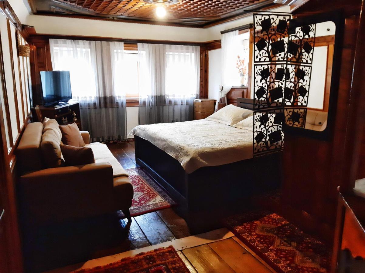 Kulla Dula Guesthouse Gjakova Zewnętrze zdjęcie