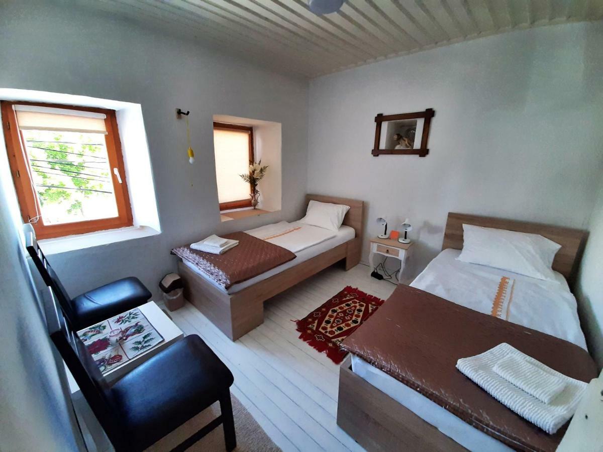 Kulla Dula Guesthouse Gjakova Zewnętrze zdjęcie